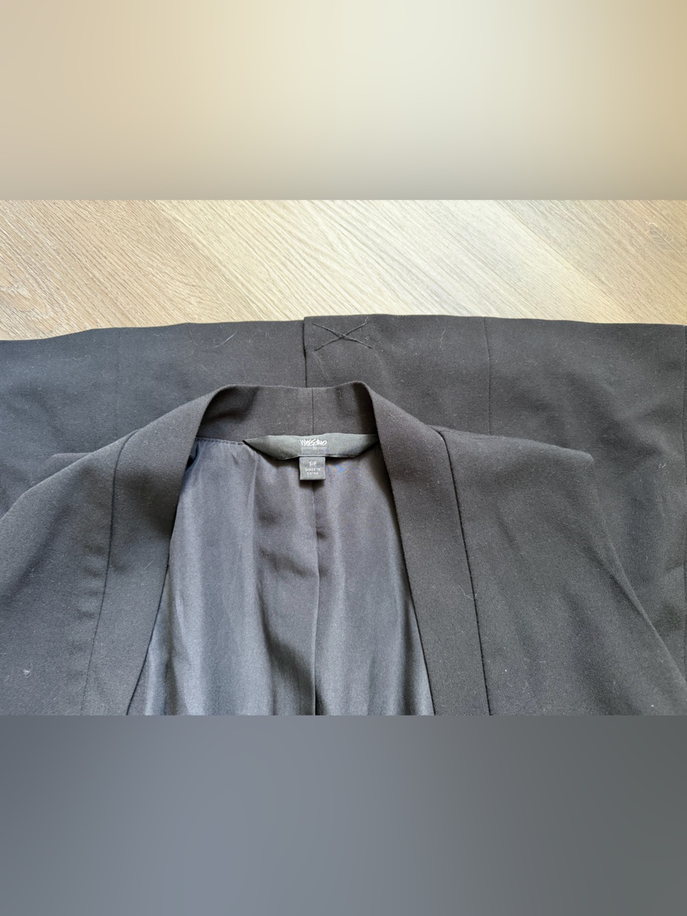 Sleeveless Lapel Vest - Picture 6 of 6